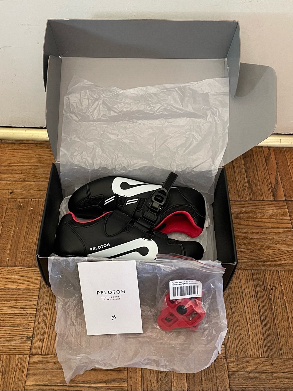 Peloton Cycling Shoes - NEW IN BOX - Size 38 - Picture 3 of 9